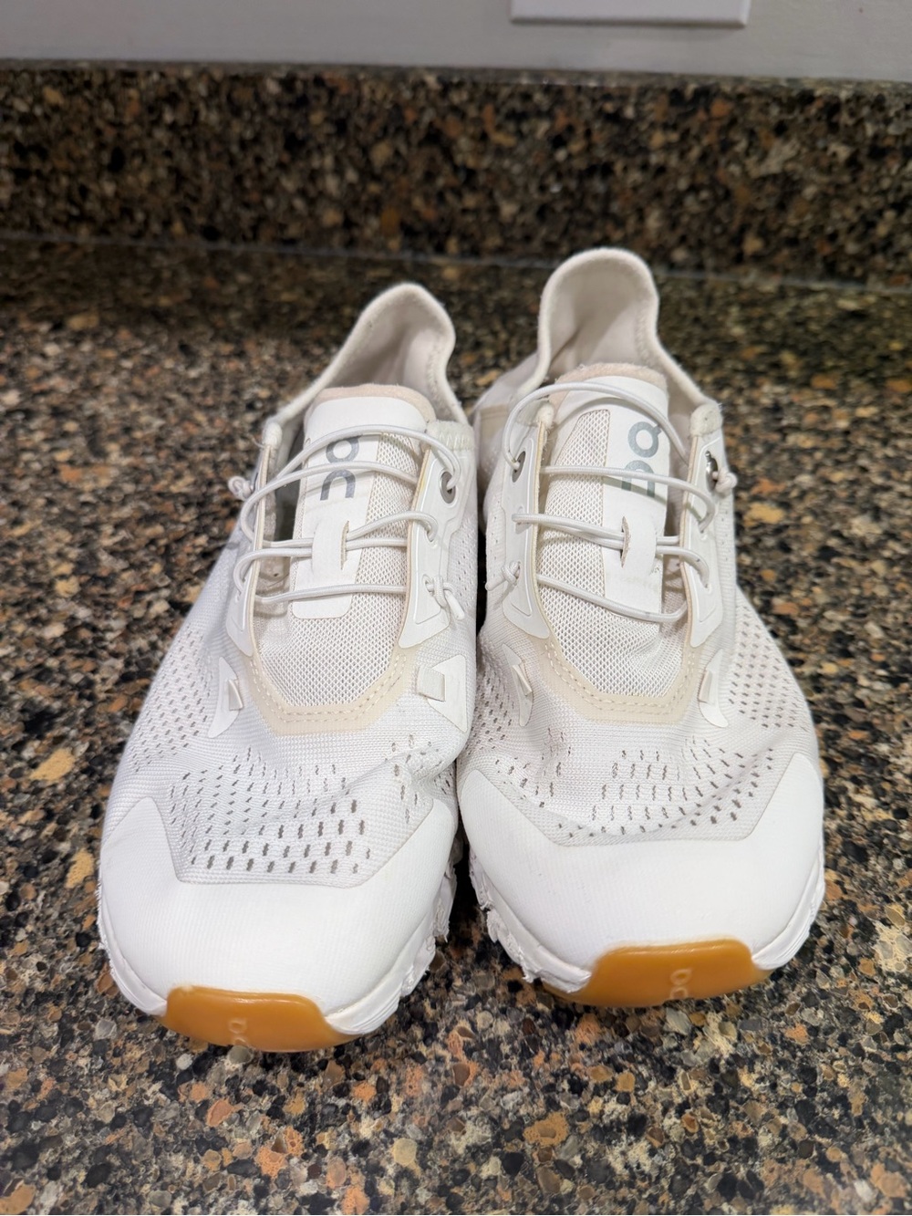 On Running Women's Cloudswift White Running Shoes 7.5 - Picture 3 of 13